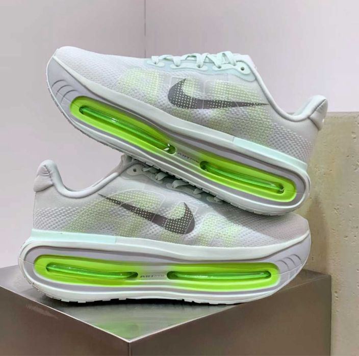 Нови дамски маратонки Nike Vomero Premium Barely Green Volt