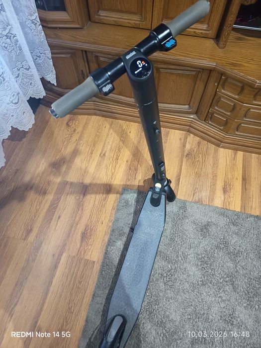 Vând trotineta  ninebot