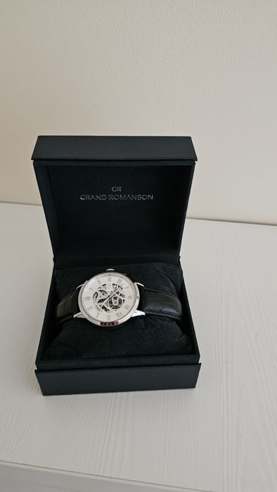 Часовник Grand Romanson