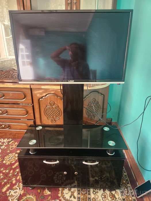 Televizor 32 sotiladi