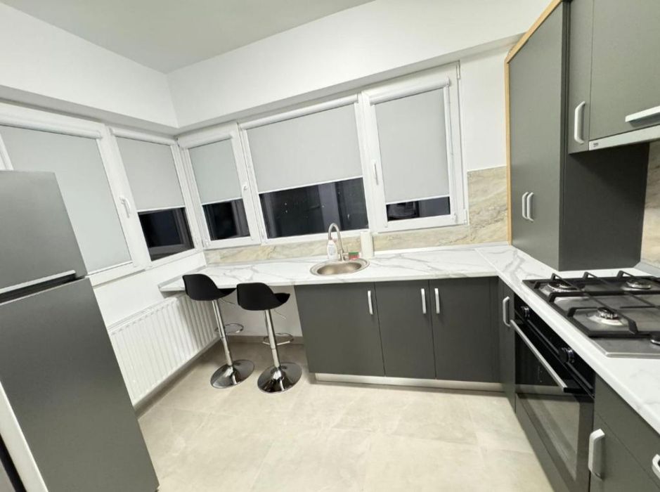 Дава се под наем Двустаен апартамент в София, Център - 75 кв.м за 698.19 € - Снимка #3