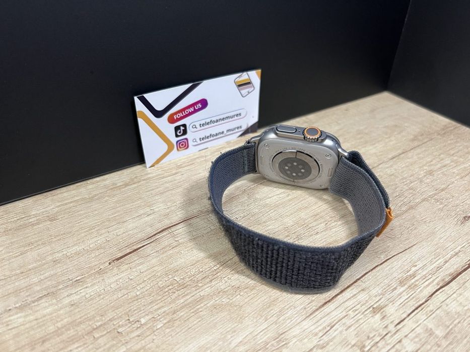 Apple Watch Ultra 49mm Natural Titanium Second-Hand Bun 2 ani garanție