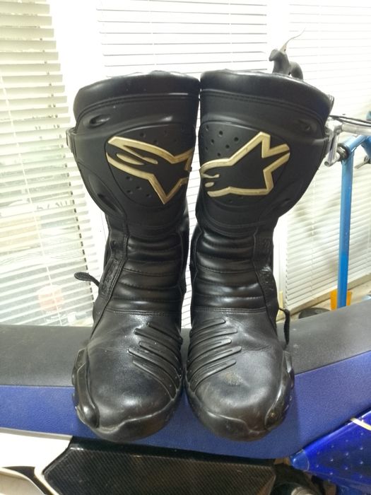 Мото ботуши здрави