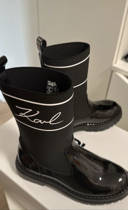 Cizme Karl Lagerfeld marimea 32.