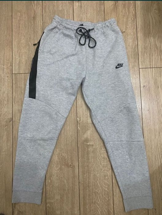 Штаны от nike tech fleece