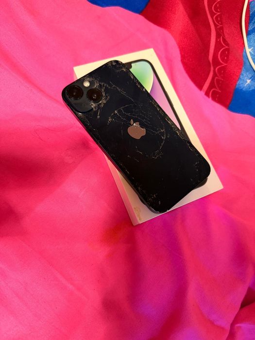 Vând iphone 14 funcțional perfect nu raspund la mesaje doar telefon*