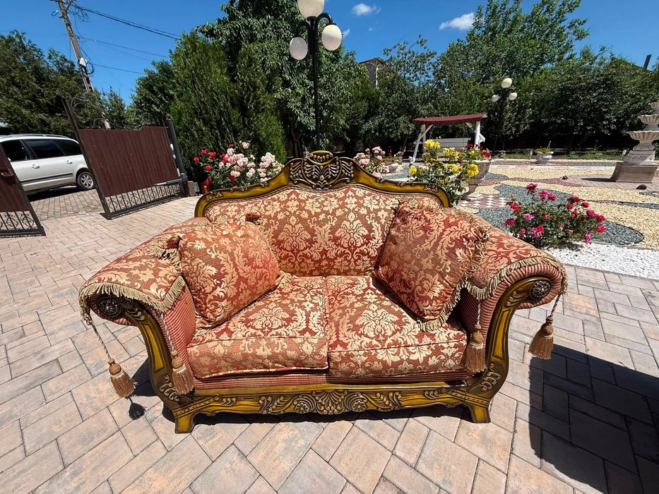Set canapele stil baroc – 3+2+1 locuri – stare foarte bună