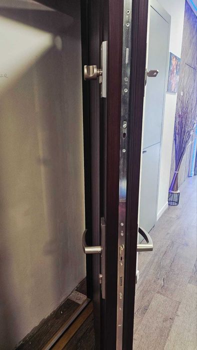 Мостра на входна врата - дъб масив