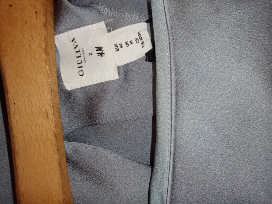 Продавам  официални черни рокли  и сива официална рокля