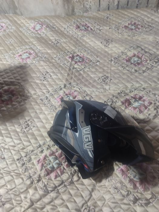 Продам шлем новый