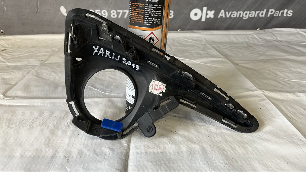 Решетка за халоген Toyota Yaris 3 Facelift 2016-2020