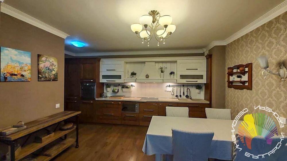 Дава се под наем Тристаен апартамент в Бургас, Лазур - 125 кв.м за 1200 € - Снимка #4