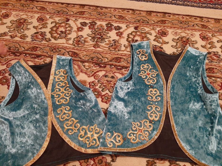 Продам школьные вещи