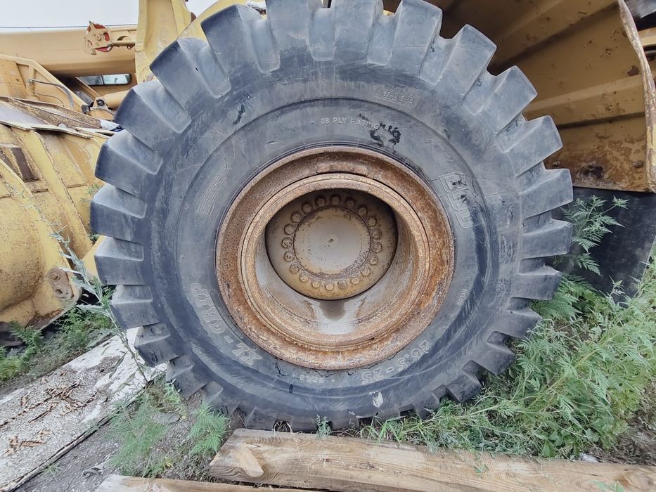 Погрузчик CAT 966