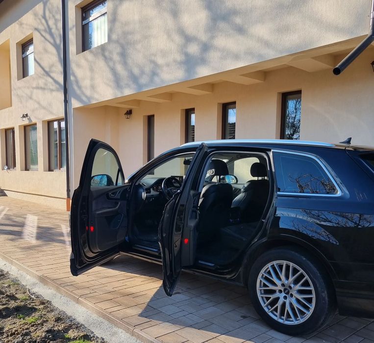 Audi Q7 Audi Q7 2016! 159000 km reali! Intretinuta/ full. Accept test!