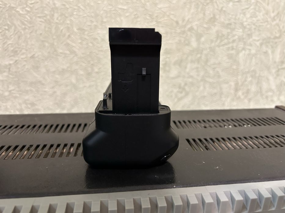 Батарейная ручка Canon RP