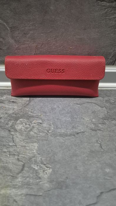 Дамски слънчеви очила GUESS