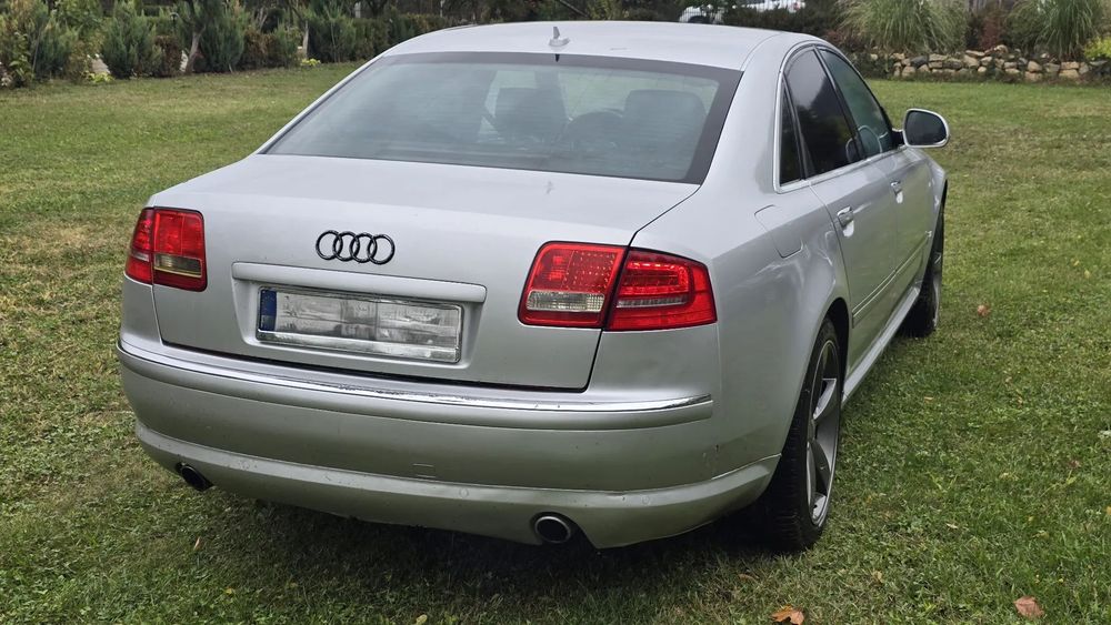 Audi A8 Masina este functionala