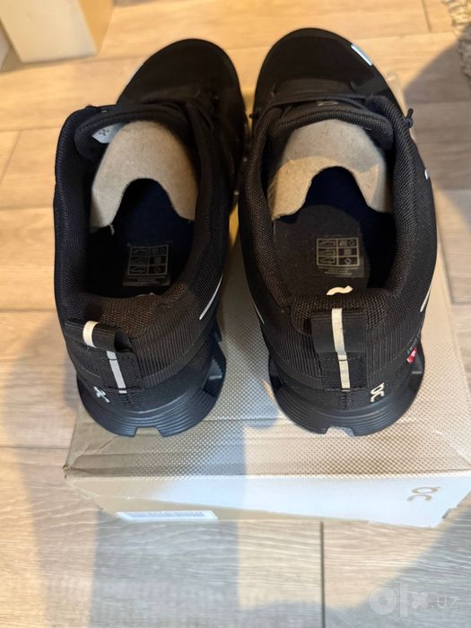 Женские кроссовки On Running Cloud 5 Waterproof «All Black» — EU 40 /