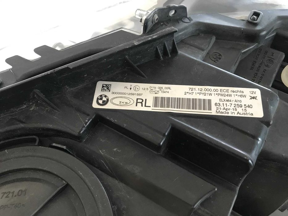 Far stanga dreapta BMW Seria 3 F30 F31, faruri BMW 7259539, 7259540