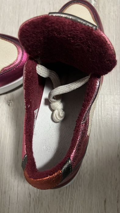 Обувки на MANFIELD