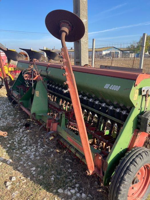 Semănătoare agricolă de vânzare