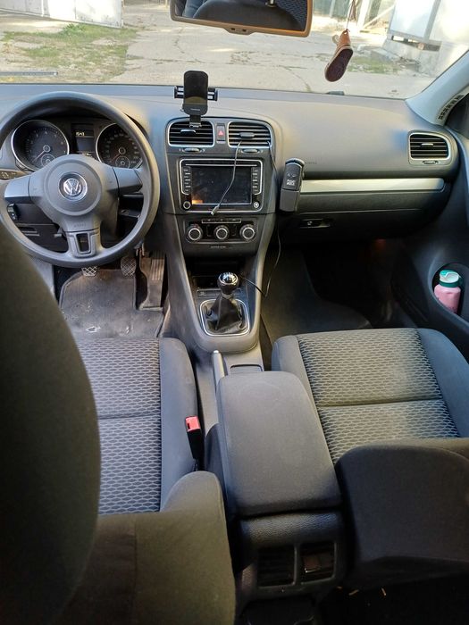 VOLKSWAGEN Golf 2010 — imagine 4