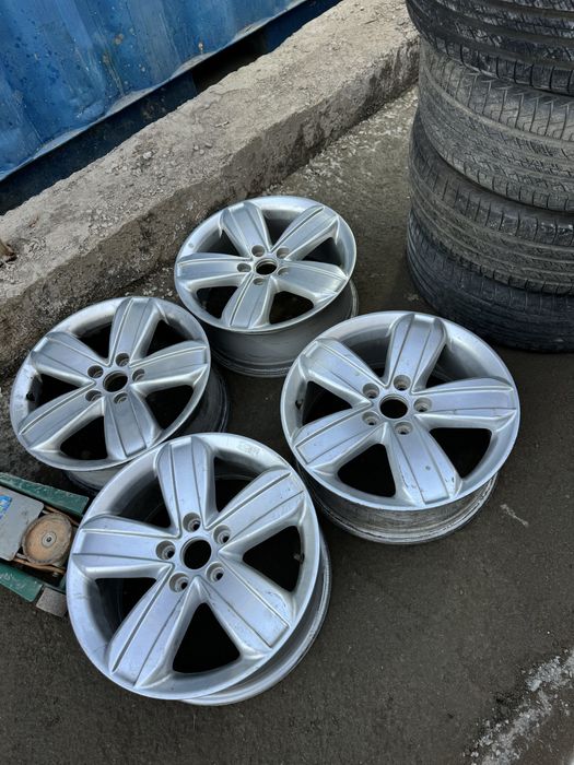 Продам диски на R 17