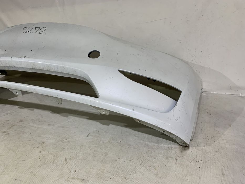 Bara fata Tesla Y, 2020, 2021, 2022, 2023, 2024.