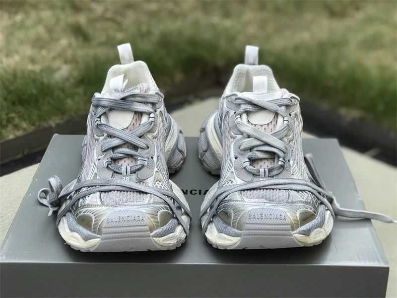 Balenciaga 3XL Off White Black/Dark Grey