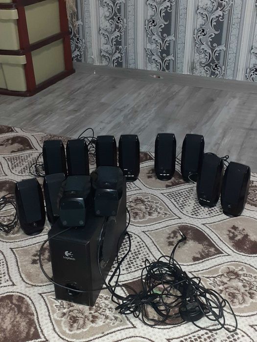 Тонколонки и монитори
