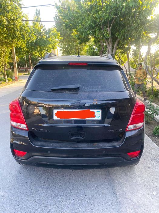 Трекер 1 пример сотилади.