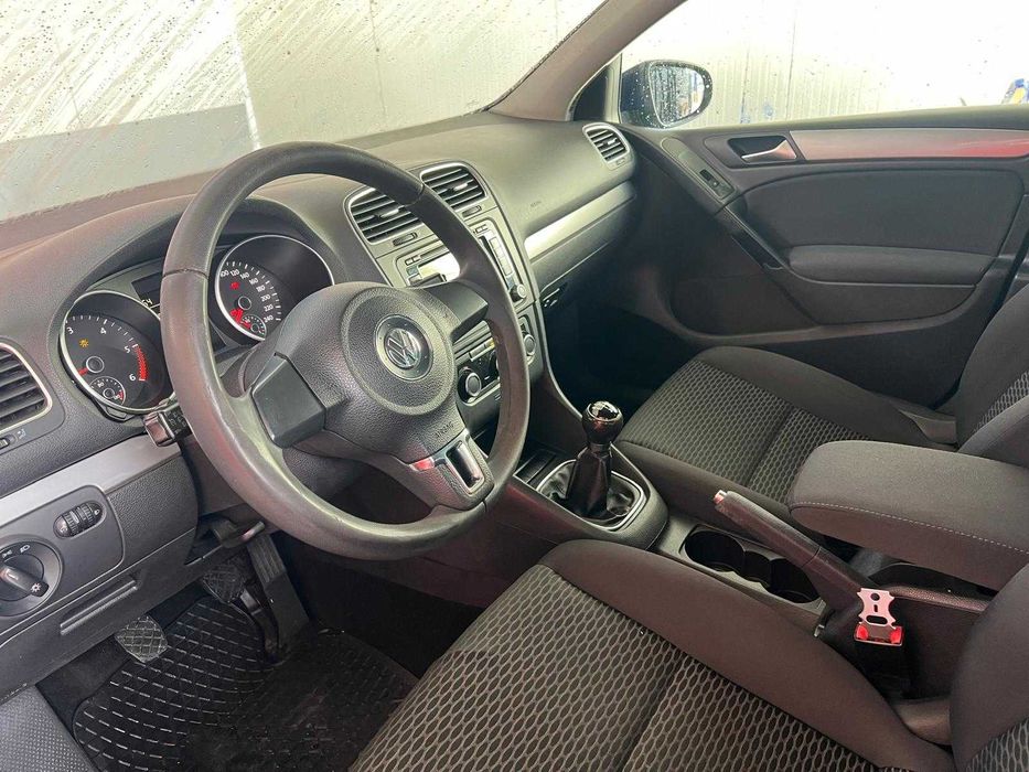 Volkswagen Golf 1.6 TDI DPF Comfortline