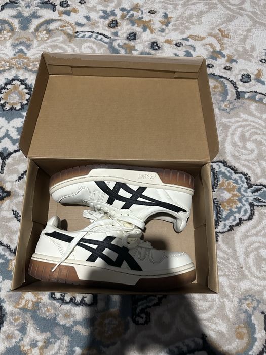 Asics court mz caramel
