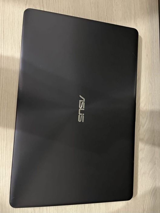 Laptop ASUS  Vivobook X542U