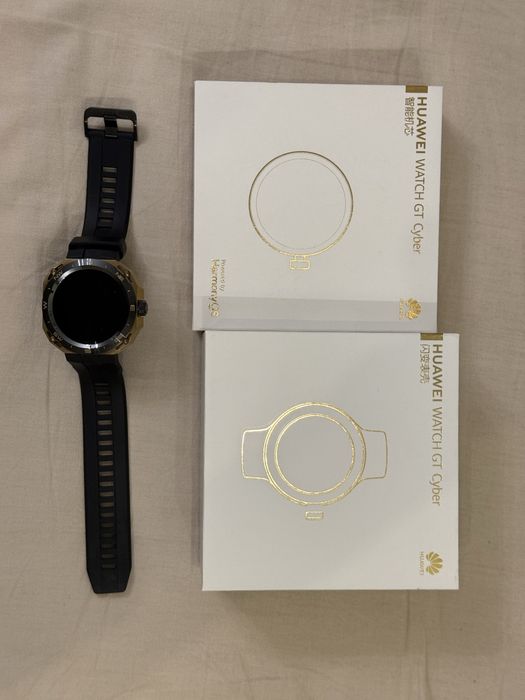 Huawei Watch GT Cyber в идеальном состоянии