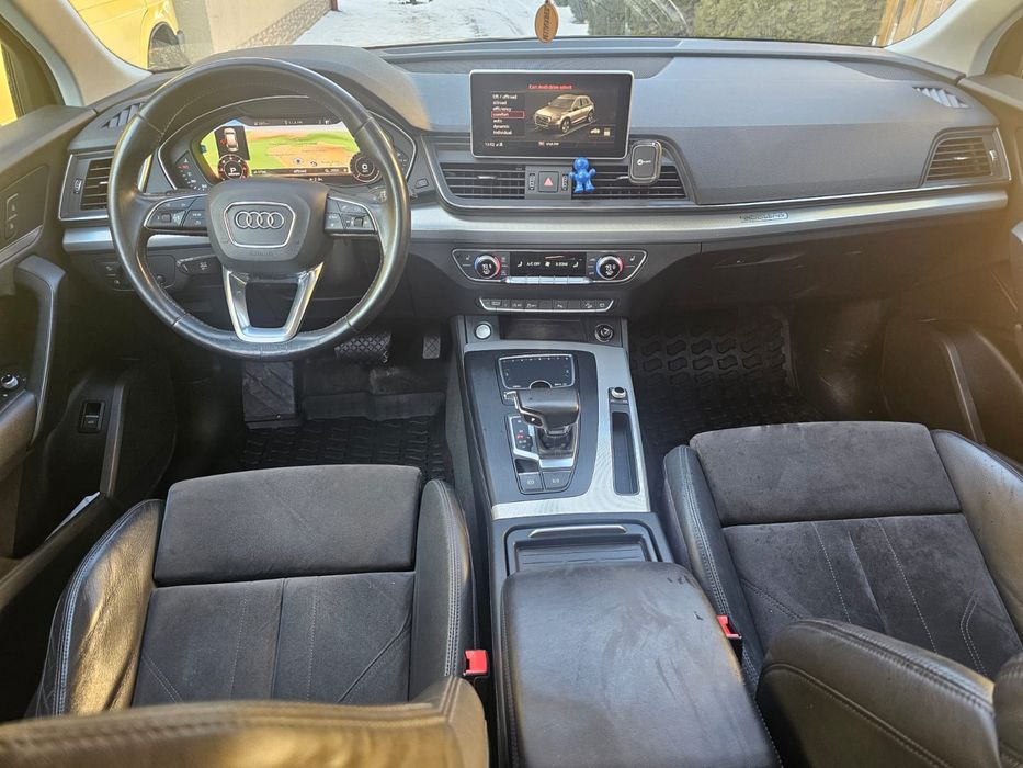 Audi Q5 Sport Line Airmatic 190CP istoric real