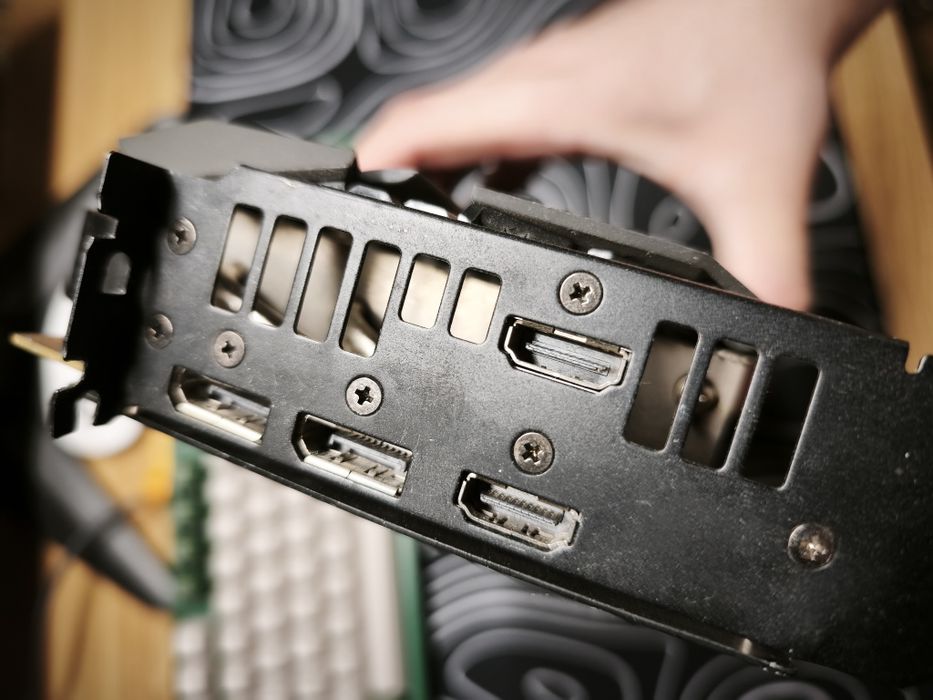 видеокарта RTX 2060 Asus ROG Strix 6Gb
