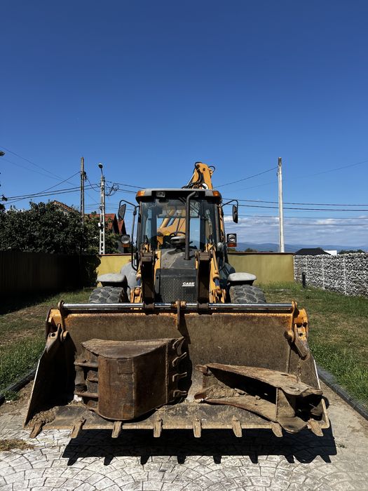 Buldoexcavator Case