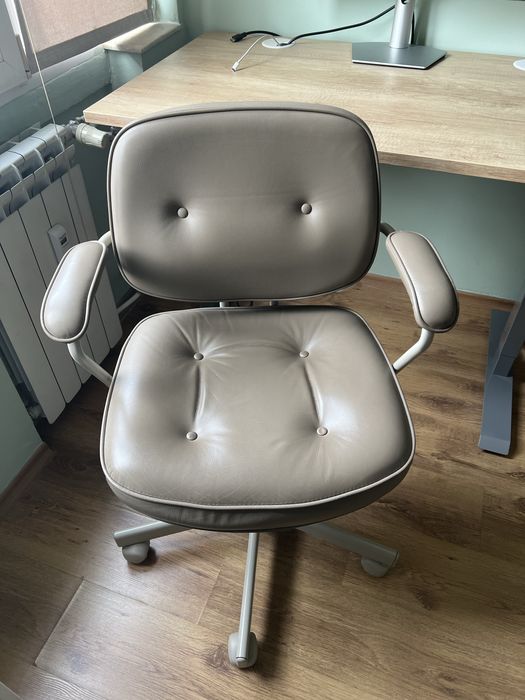 Офис стол (кожен) IKEA