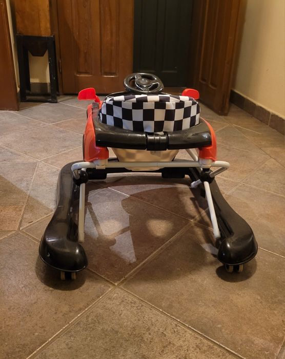 Mașinuța pentru copii