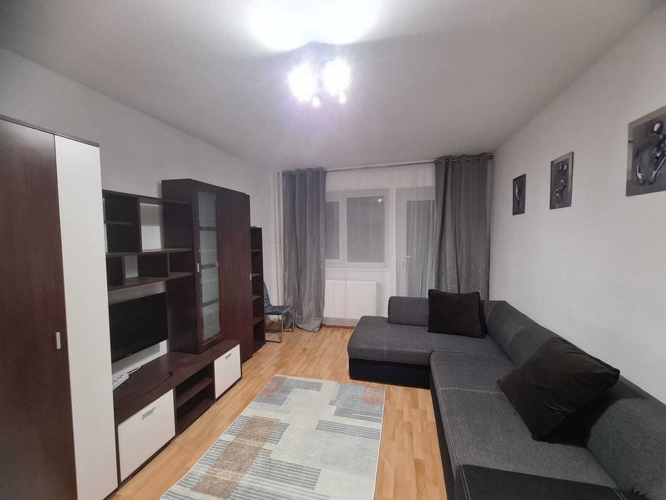 Inchiriez apartament cu doua camere city mall
