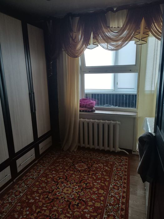 Продам 4 комнатную квартиру