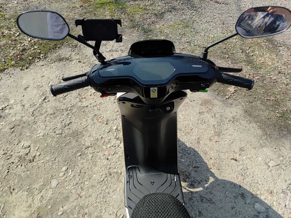 Электроскутер мопед