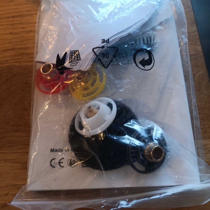 НОВ! HVLP пистолет за боядисване 700W с контейнер 1200 мл