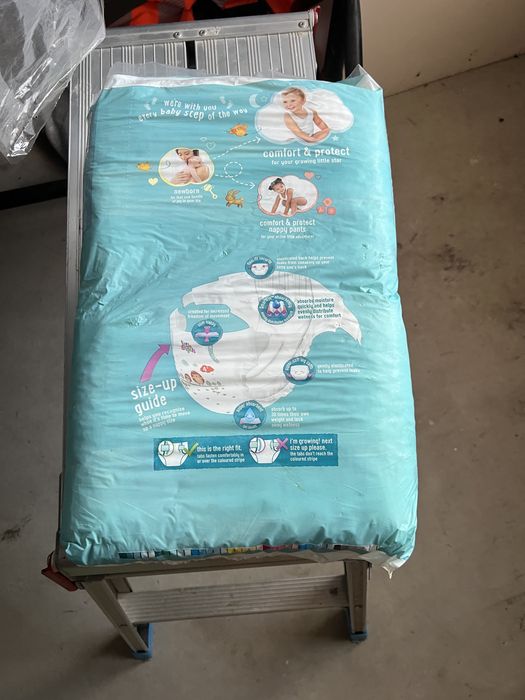 Pampers Little angels