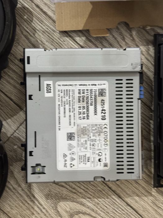 Captiva 4 Magnitofon Kolonka