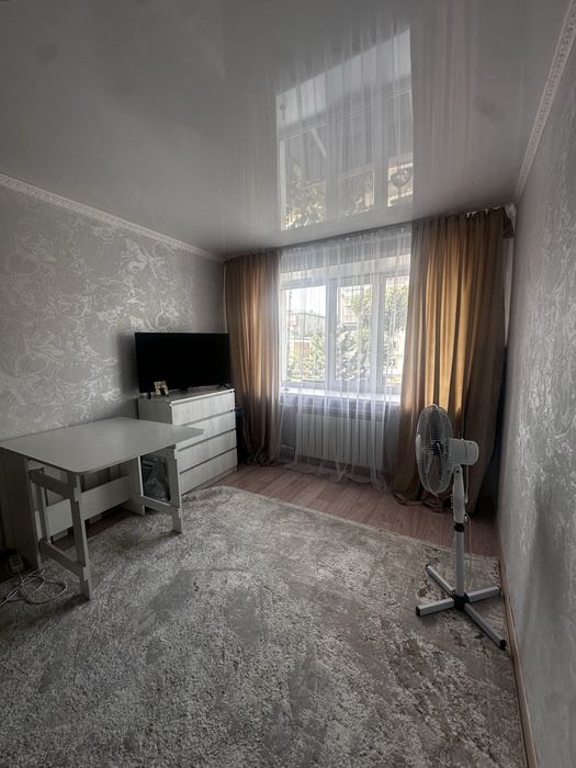 Продам 1 комн , бэст , скгу