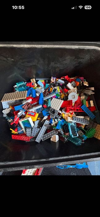 Vând piese Lego peste 1500