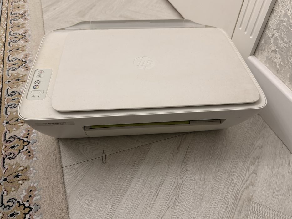 Принтер HP DeskJet 2130